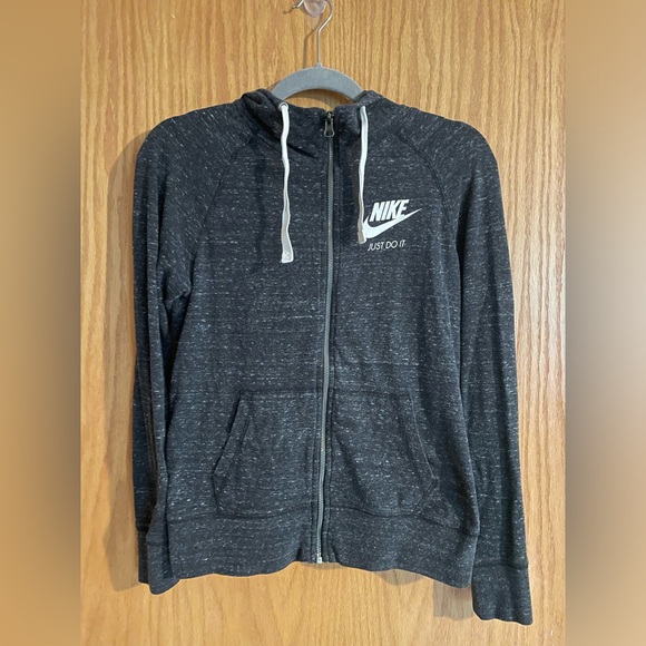 Nike hoodie - Picture 1 of 3